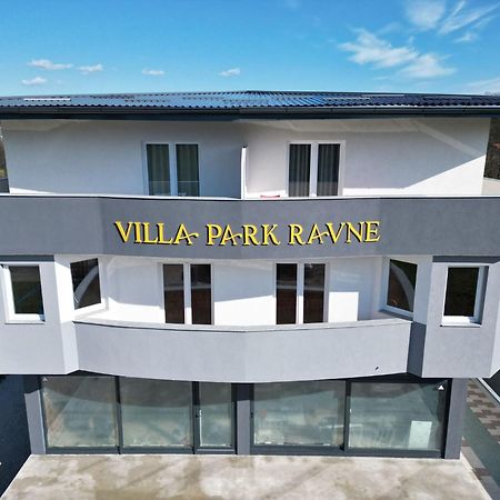 Villa Park Ravne Високо Экстерьер фото