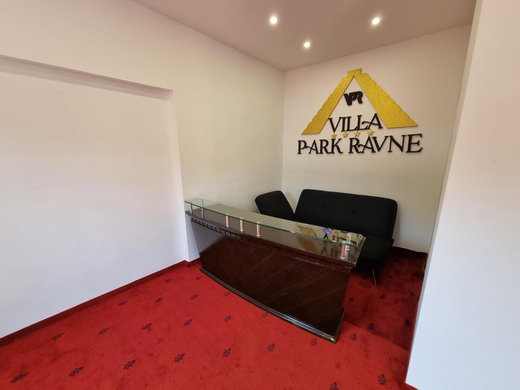 Villa Park Ravne Високо Экстерьер фото