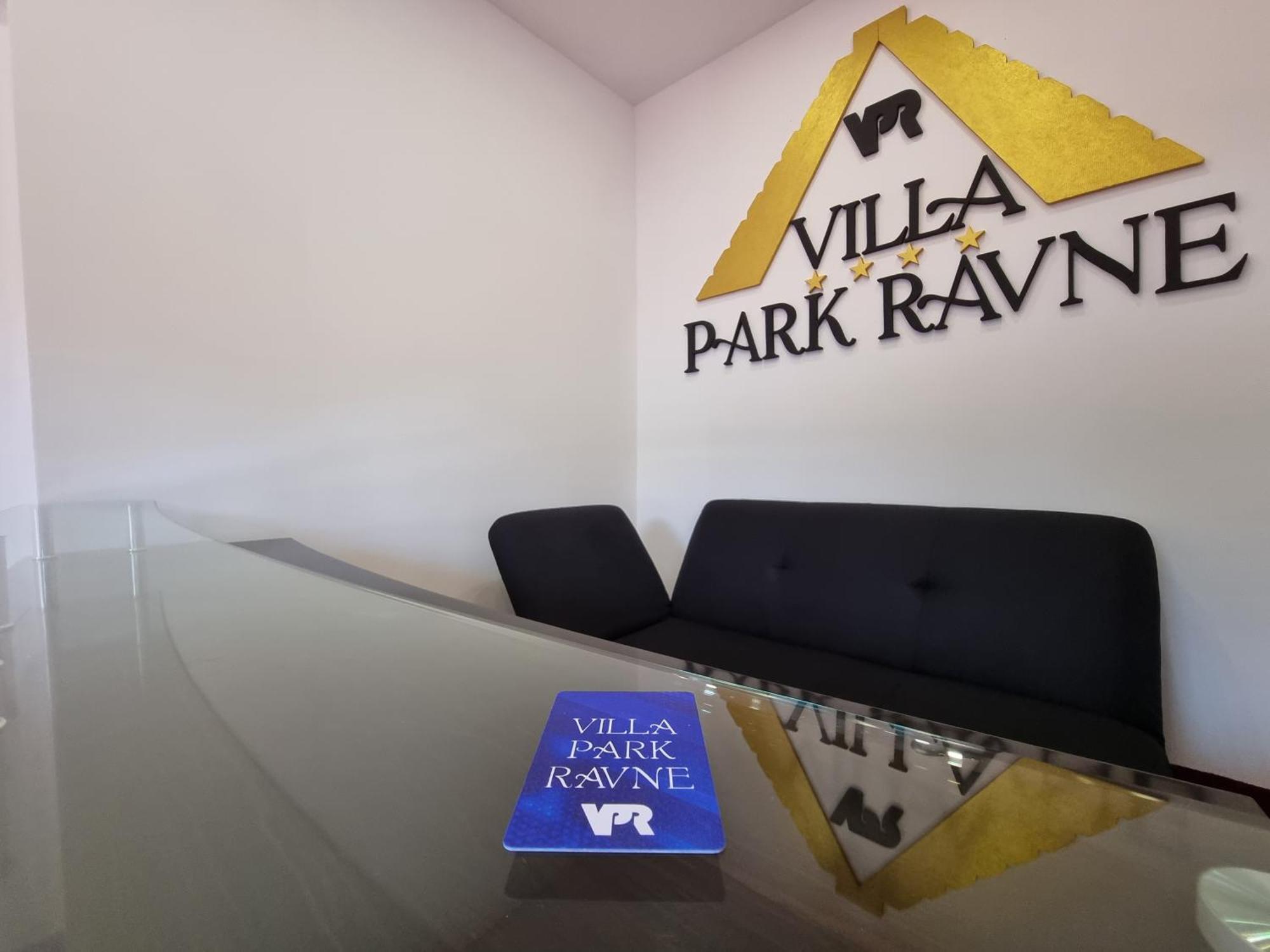 Villa Park Ravne Високо Экстерьер фото