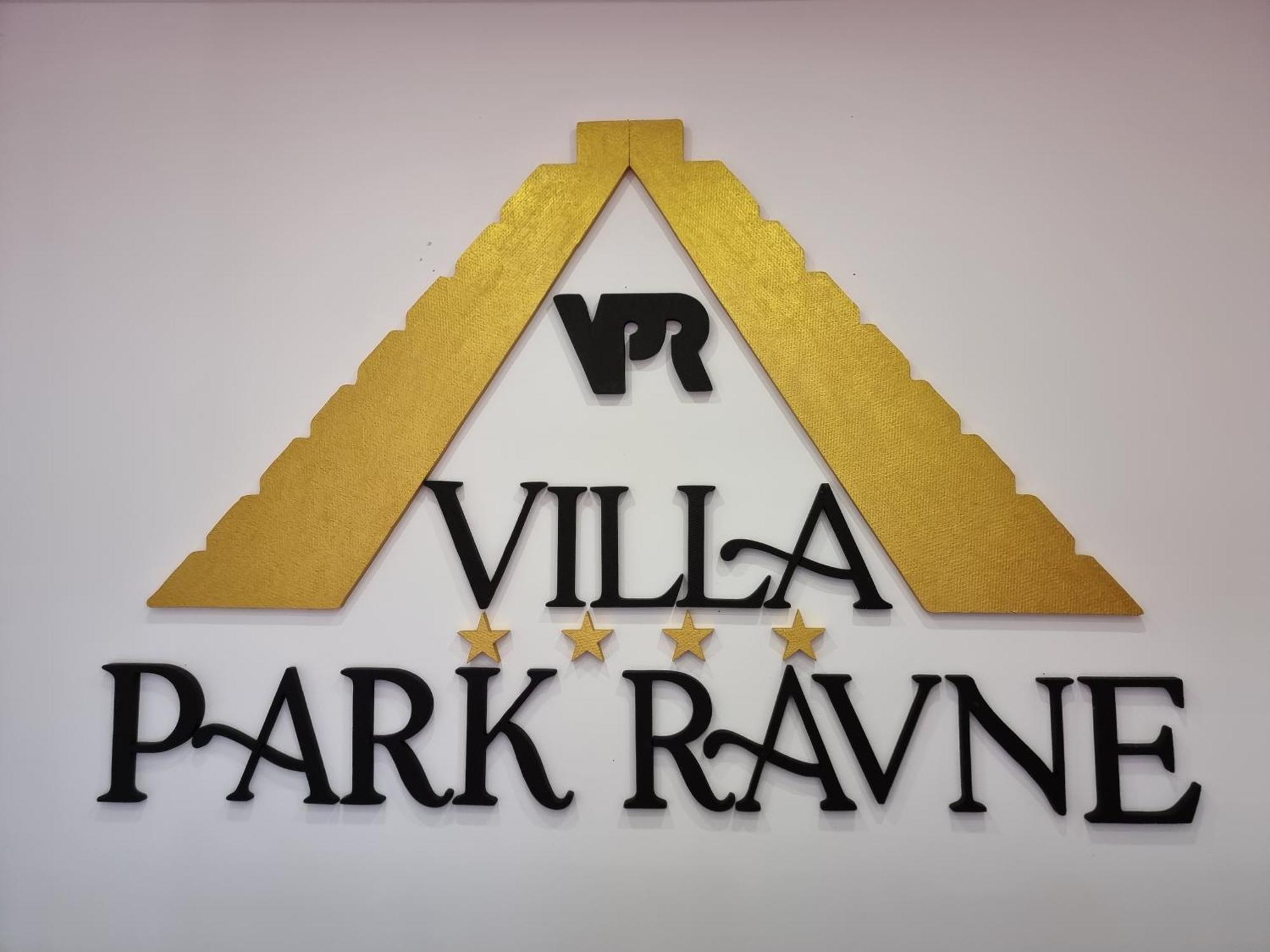 Villa Park Ravne Високо Экстерьер фото