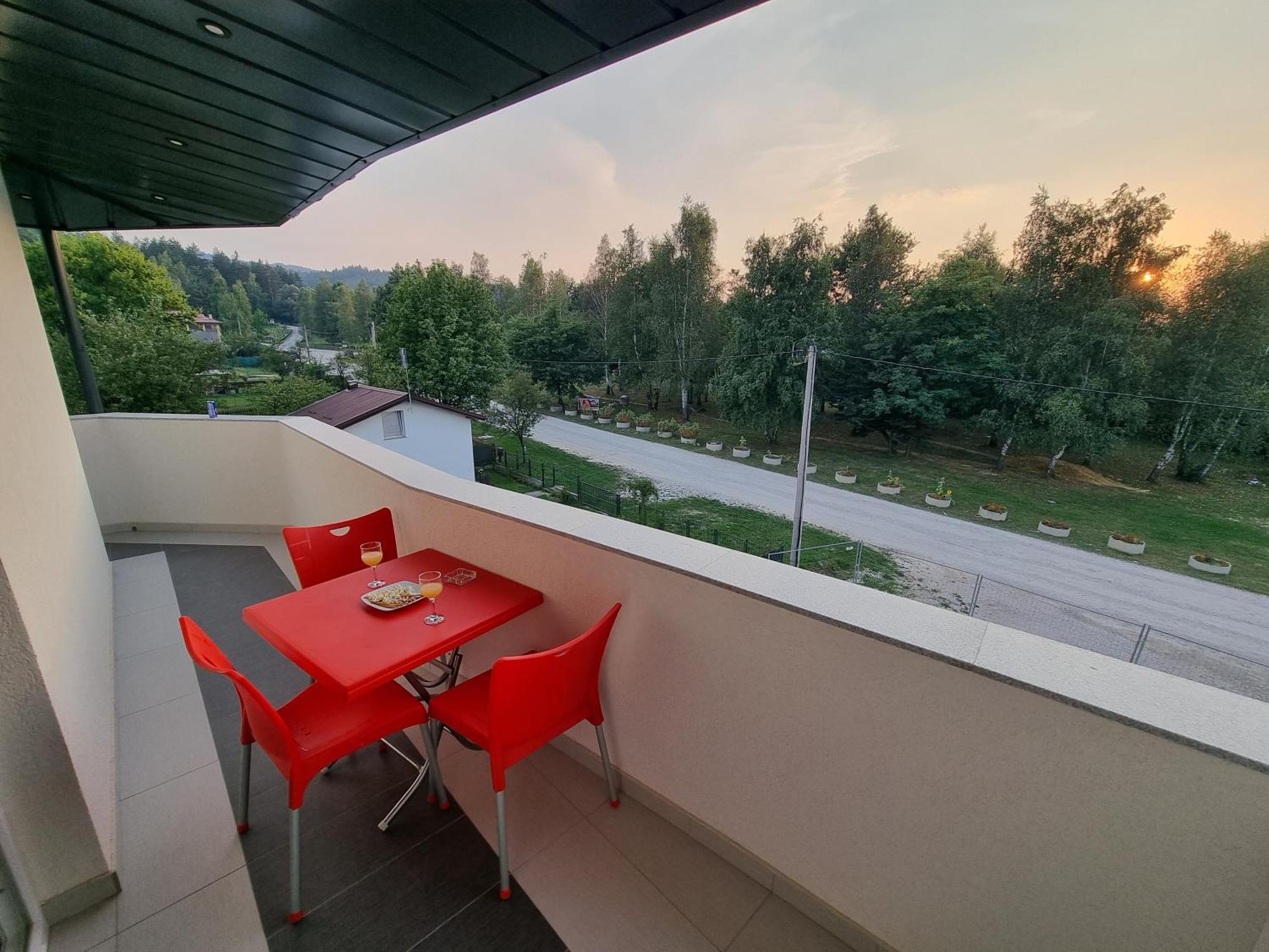 Villa Park Ravne Високо Экстерьер фото
